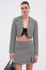 INVITE ONLY CHAIN TRIM BLAZER