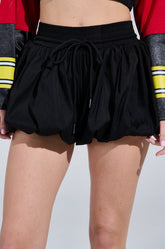 BUBBLES EVERYWHERE SHORT IN BLACK