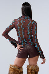 DONT BE A SNAKE BUTTON DOWN