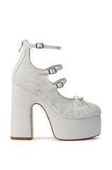 AZALEA WANG SPROUT WHITE PUMP