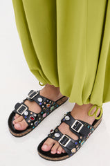 AKIRA BAYLEAVES SLIP ON BLACK SANDAL