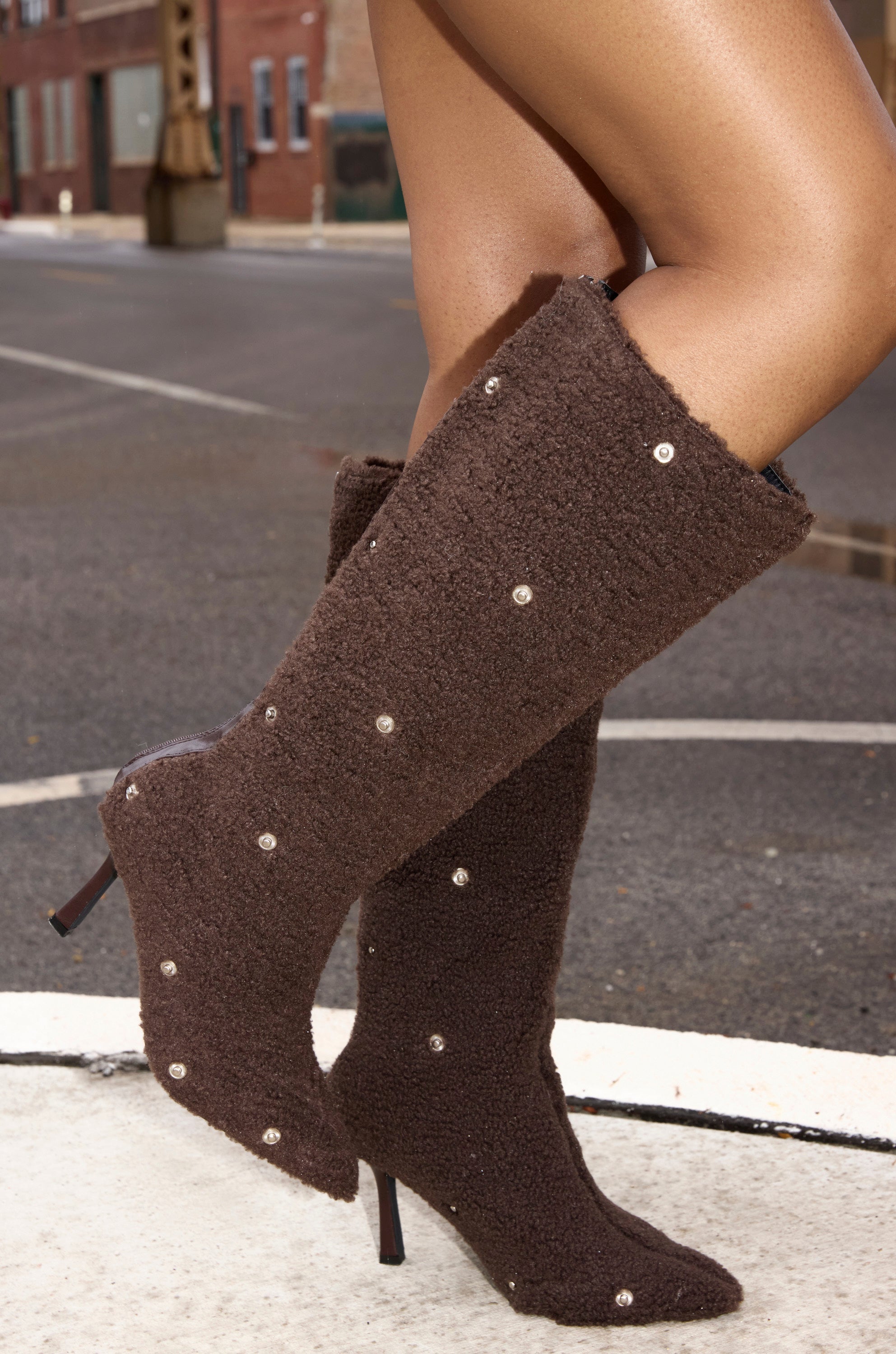 AZALEA WANG FABIAN BROWN SHERPA FOLDED DETAIL BOOT