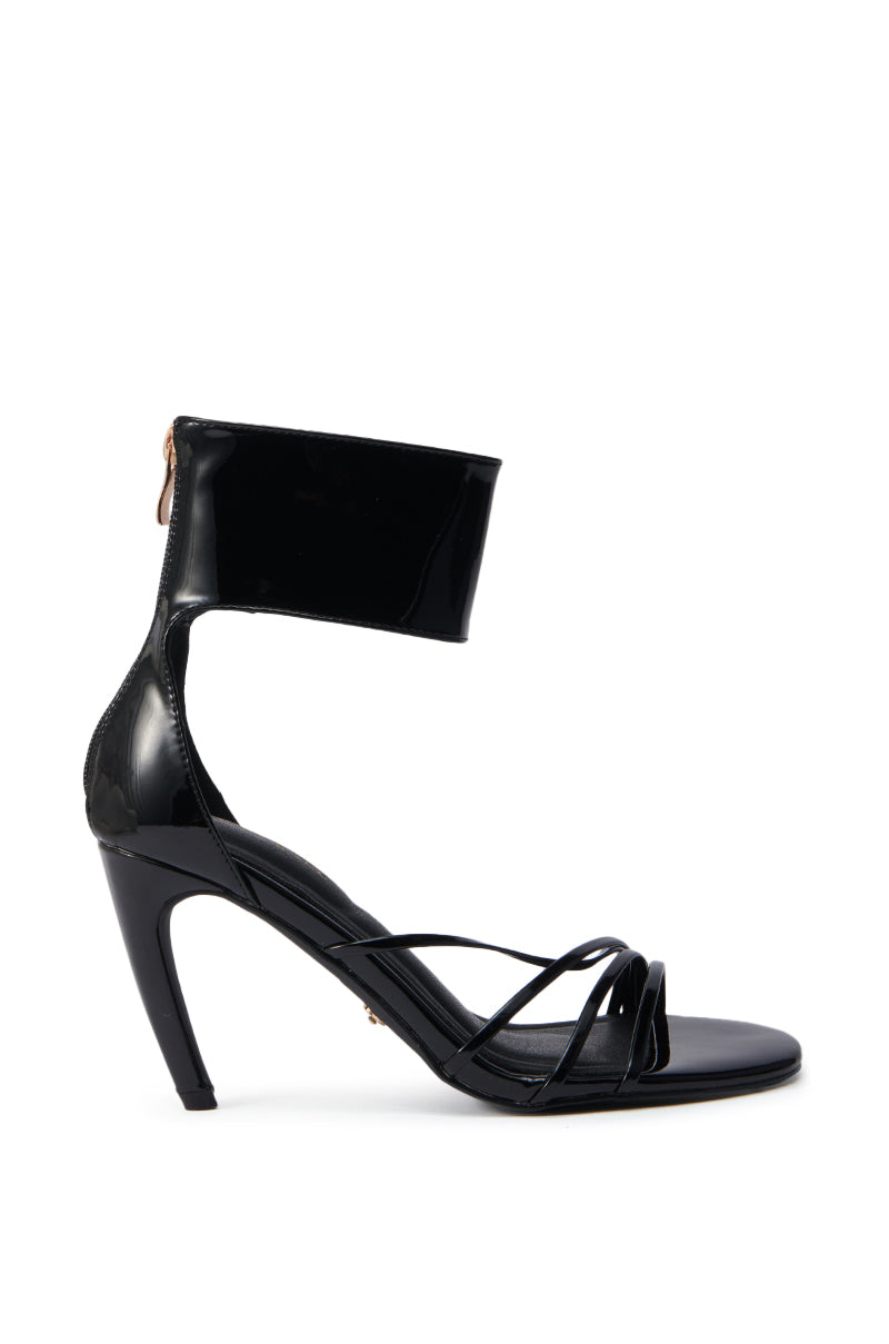 AZALEA WANG FAWZI BLACK BANANA HEEL CUFFFED SANDAL