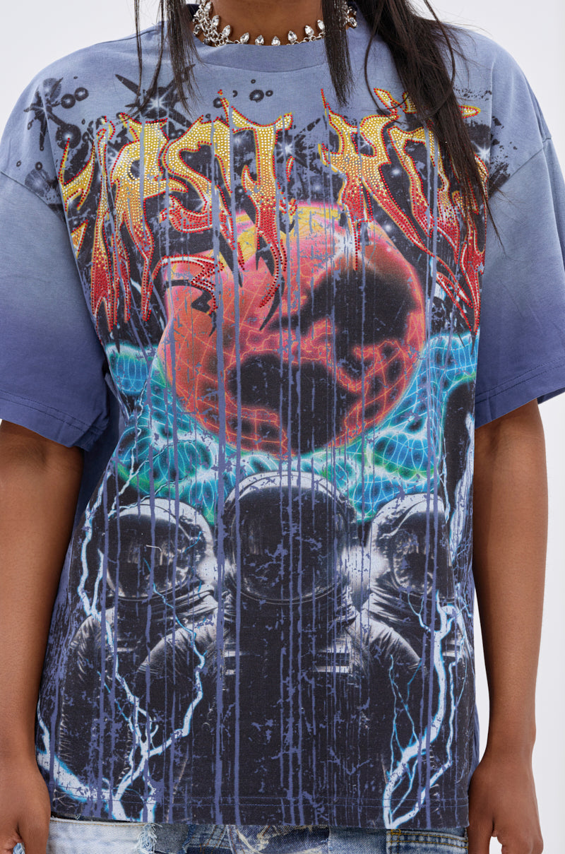 IRREVERENT OVERSIZED GRAPHIC TEE