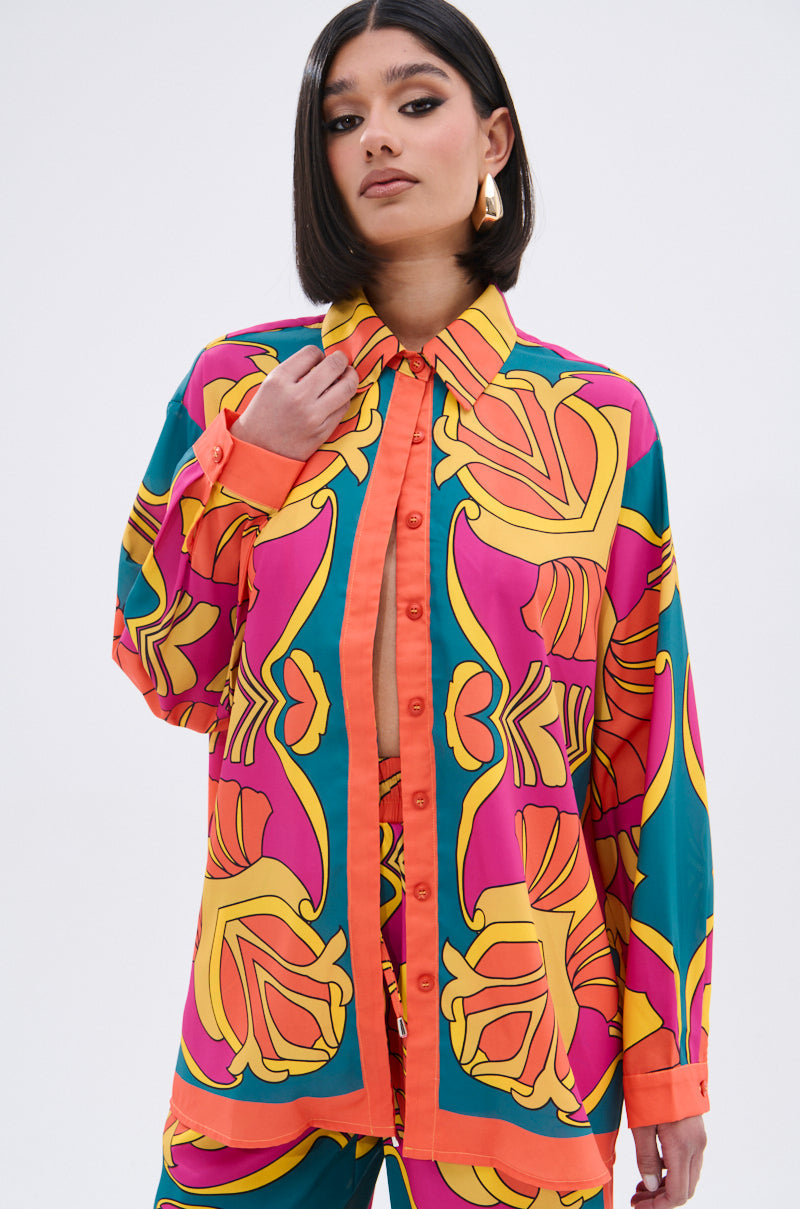 TROPICAL DREAMS BUTTON UP SHIRT