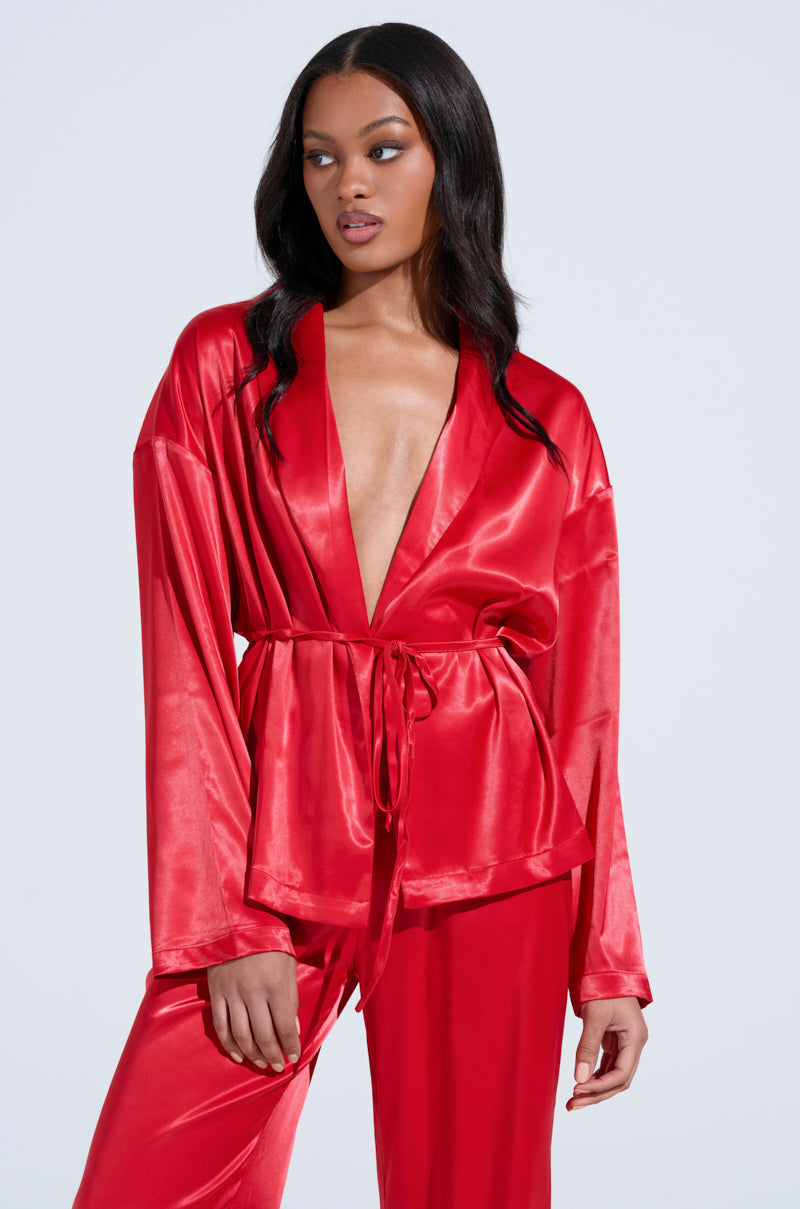 HOLD ONTO ME TIE FRONT BLOUSE