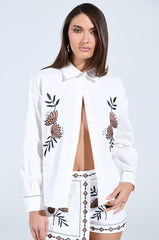 EMBROIDERED FLOWER LINEN BUTTON UP