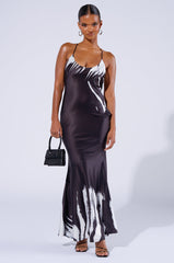 SHE'S JUST GOT IT PRINTED MAXI DRESS