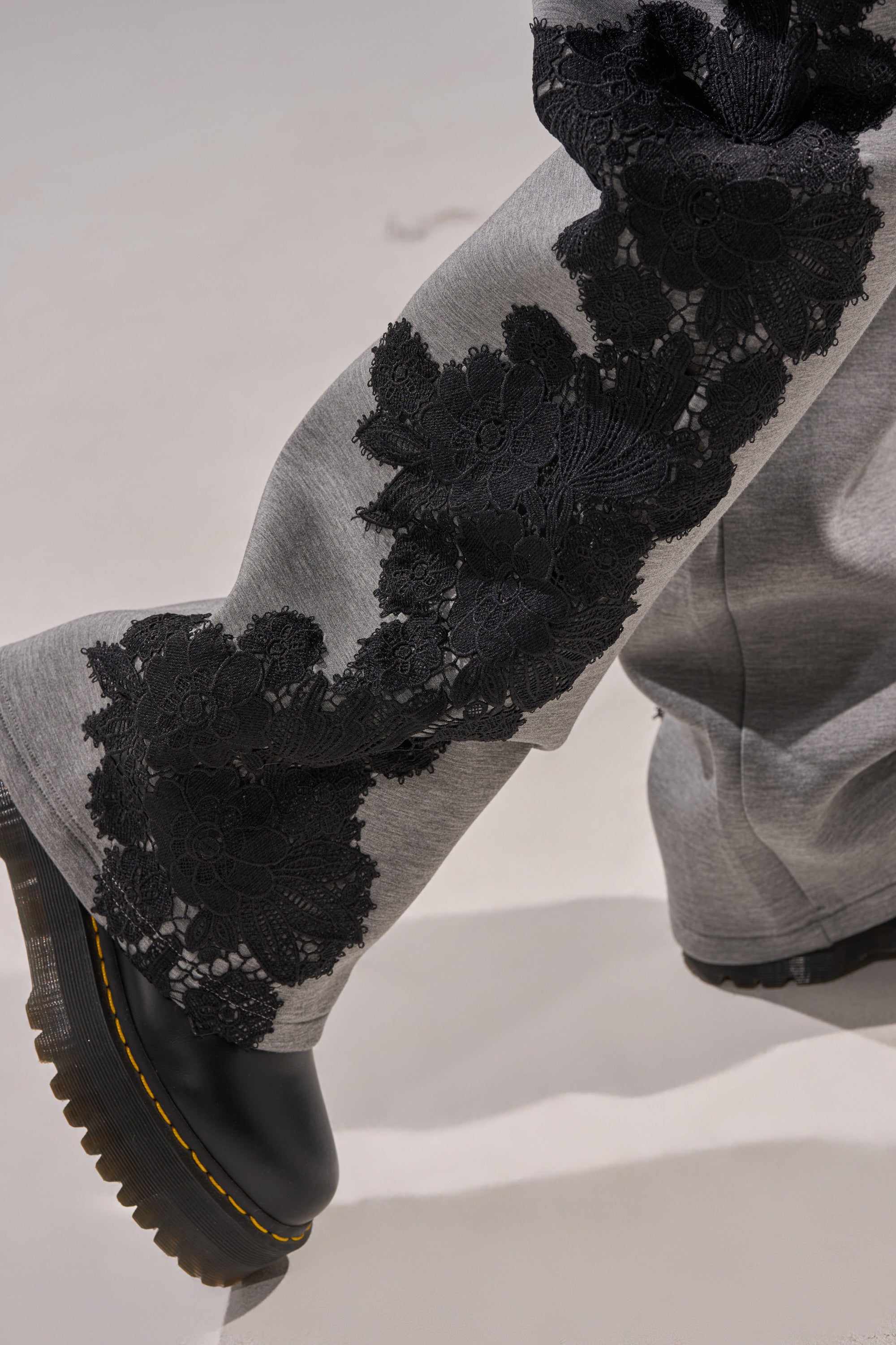 RAQUEL STRAIGHT JOGGER PANT