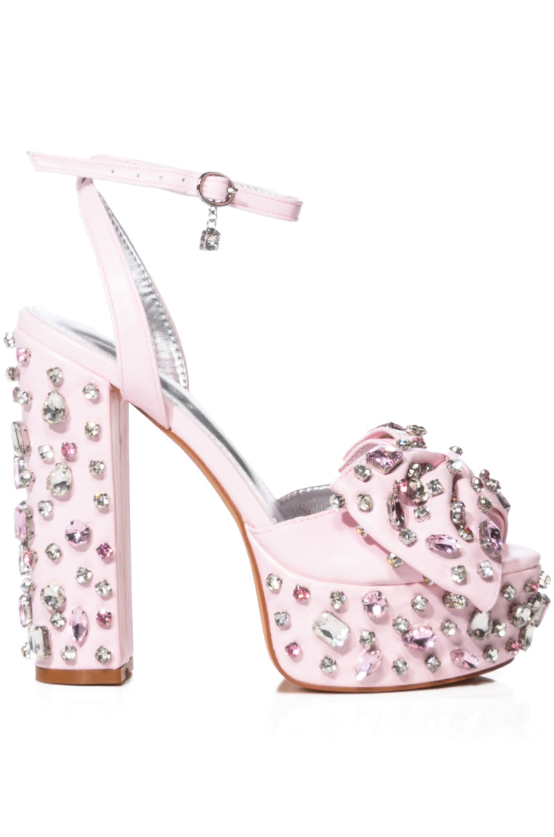 AZALEA WANG MAYA EMBELLISHED BOW CHUNKY SANDAL IN LIGHTPINK