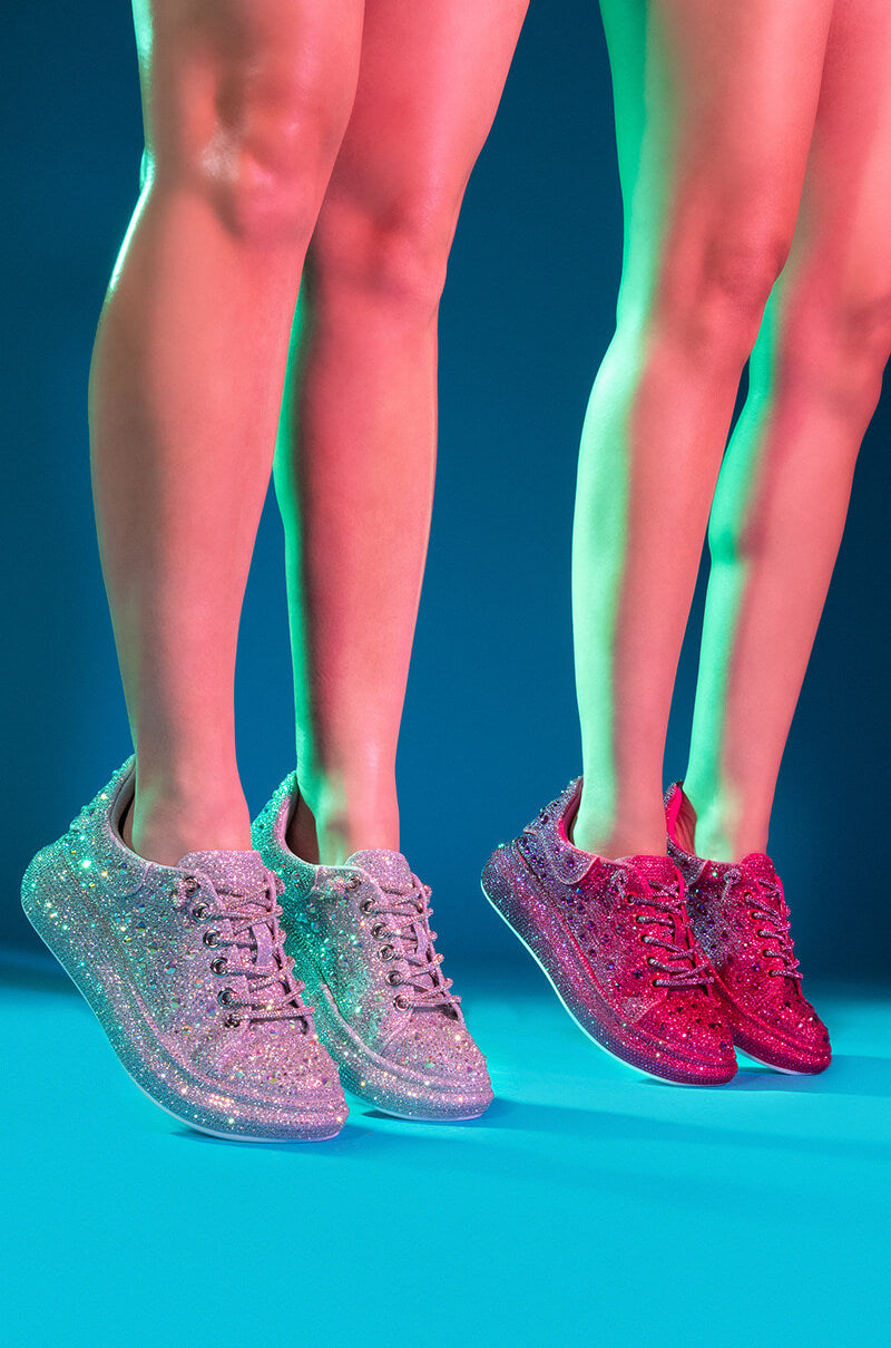 AZALEA WANG STOP AND STARE FLAT SNEAKER IN SILVER