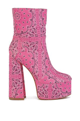 BORG PLATFORM BOOTIE IN PINK
