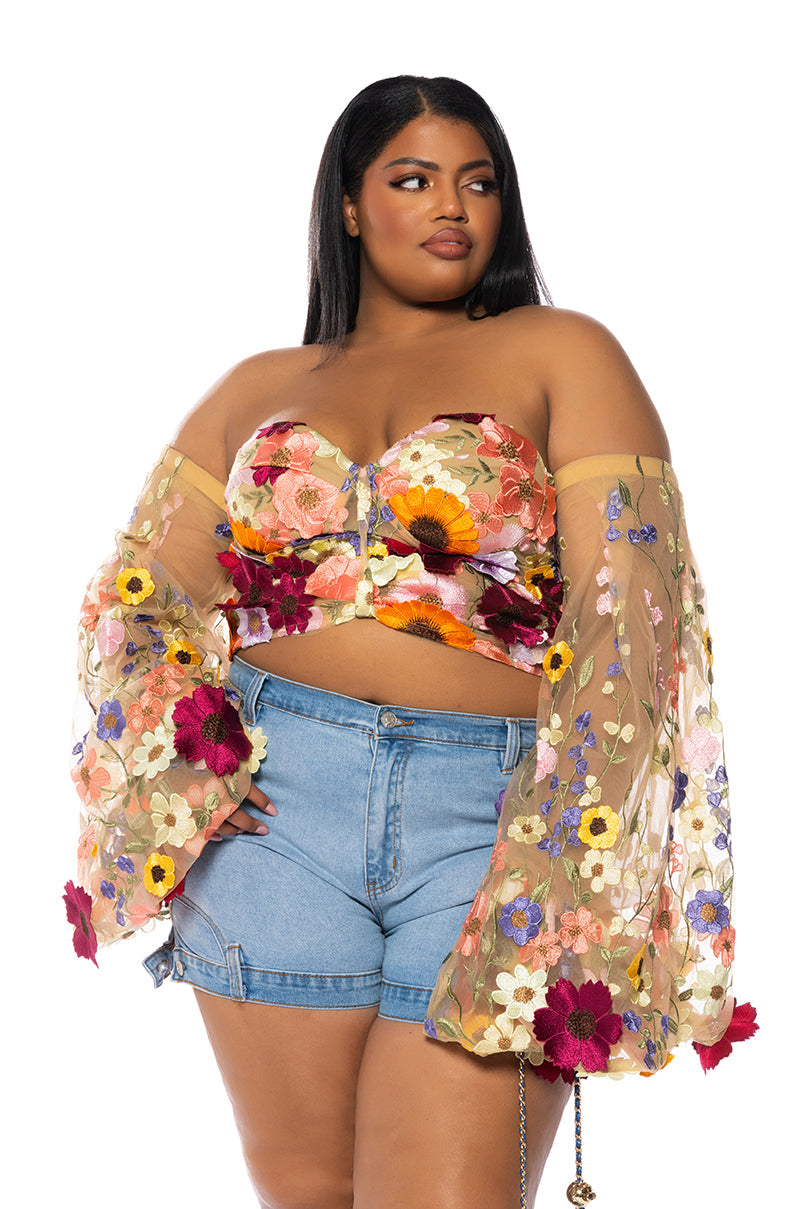 BOTANICAL BEAUTY CROPPED SHEER SLEEVE TOP