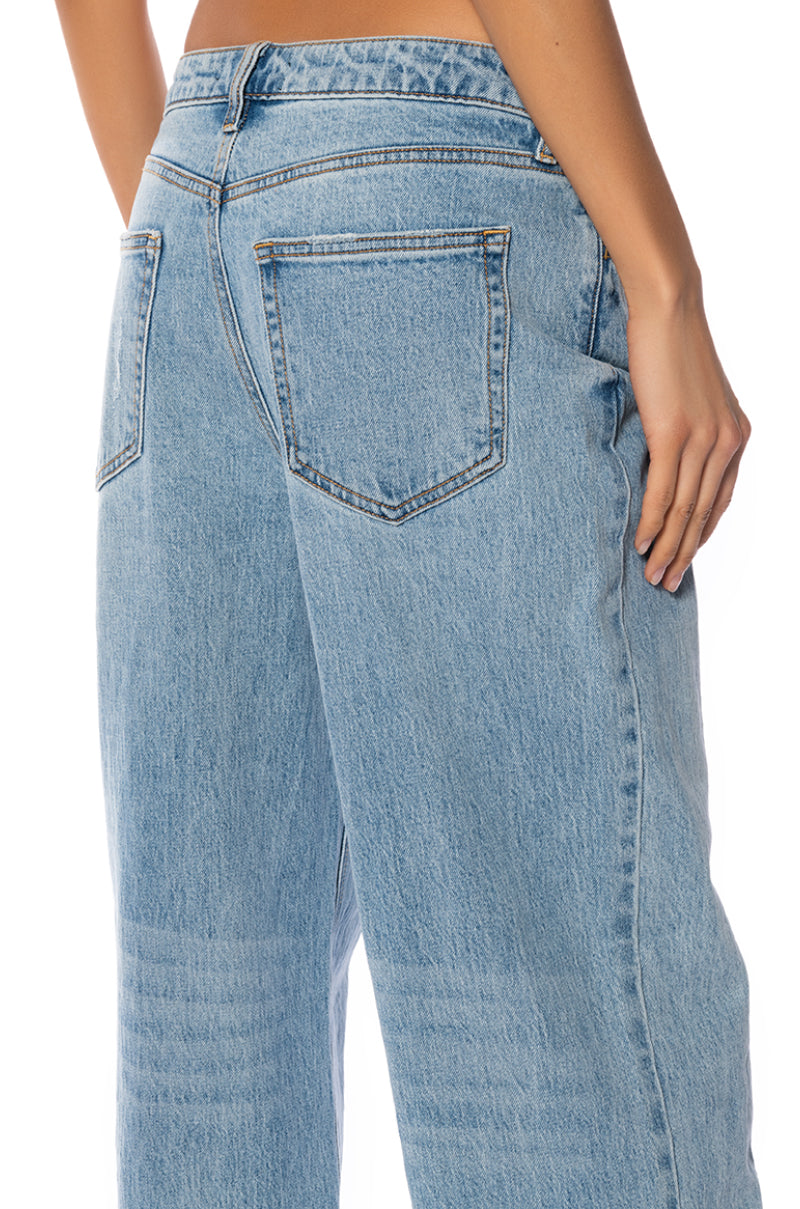 NICOLE VINTAGE LOW RISE LIGHT DENIM JEAN