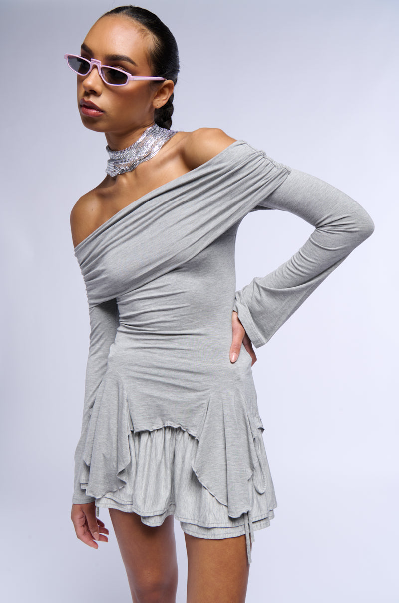 LILY OFF THE SHOULDER LONG SLEEVE FLOUNCE TOP