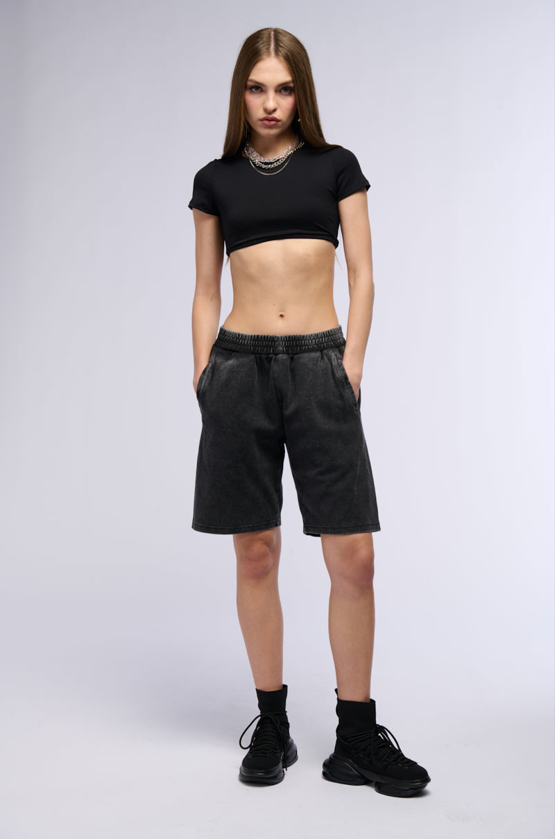 MONTANA MINERAL WASH SWEATSHORT